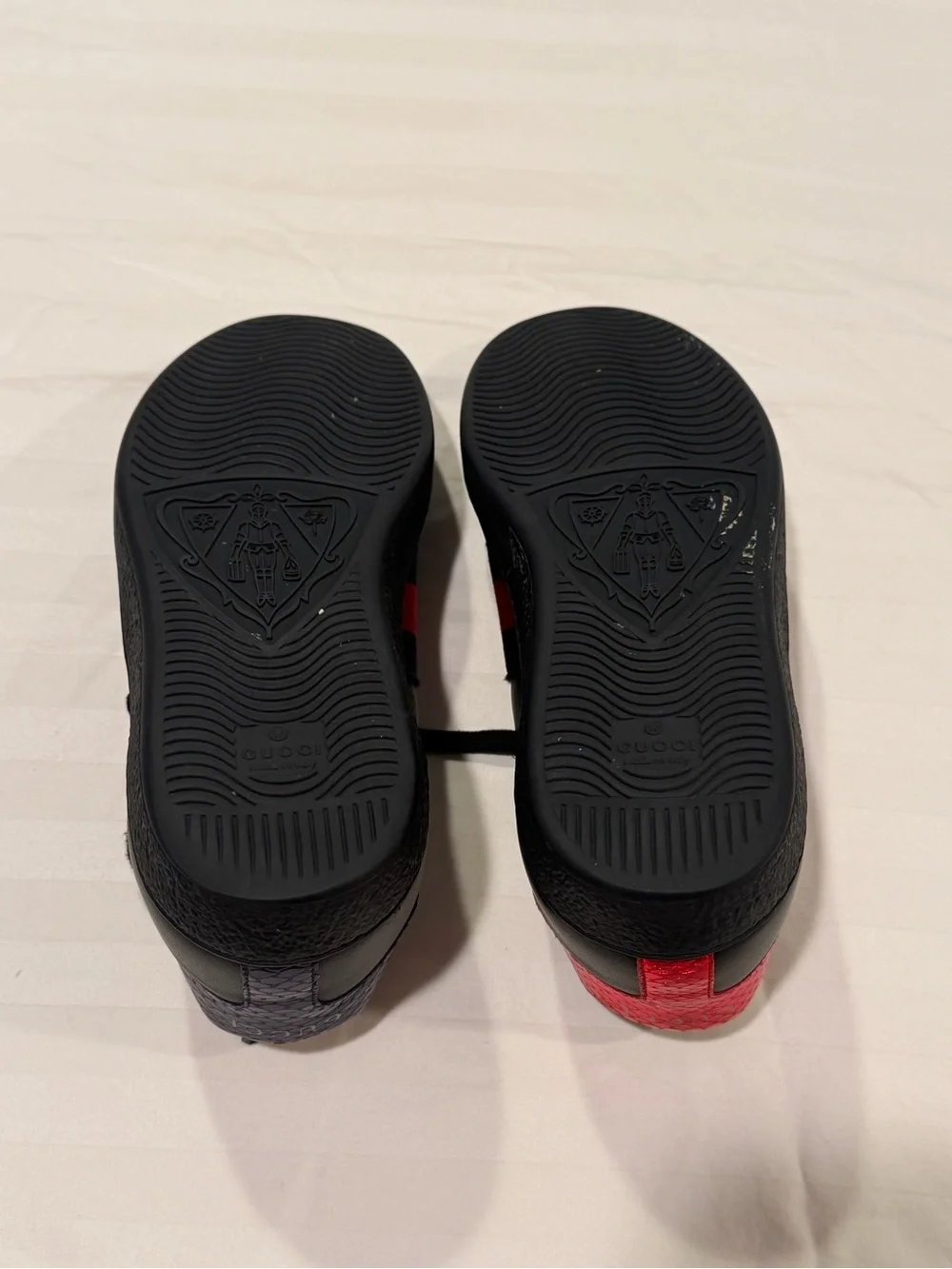 Gucci Black Leather Low-Top Sneakers with Red Heel and Navy-Red Stripe Bee
